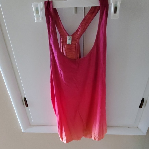 LUCKY LOTUS SPLIT BACK TANK - Picture 1 of 4